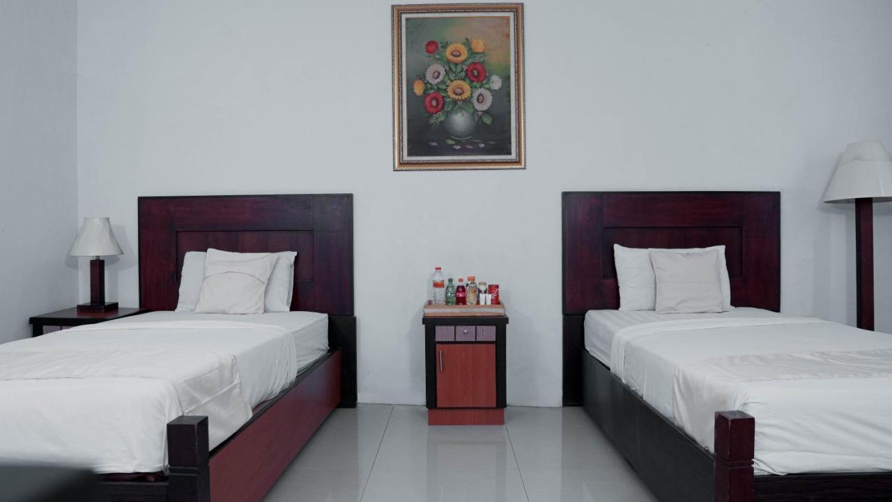 Ersha Hotel Banjarmasin  Buitenkant foto